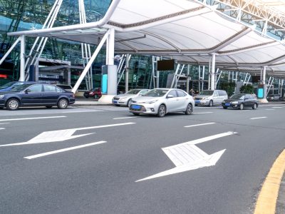 SISTEMA PARA PUERTAS TIPO AEROPUERTO